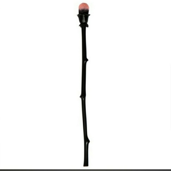 Limited Edition 🖤🌹Rebel Rose Brush Duo🌹🖤 - Picture 3 of 4